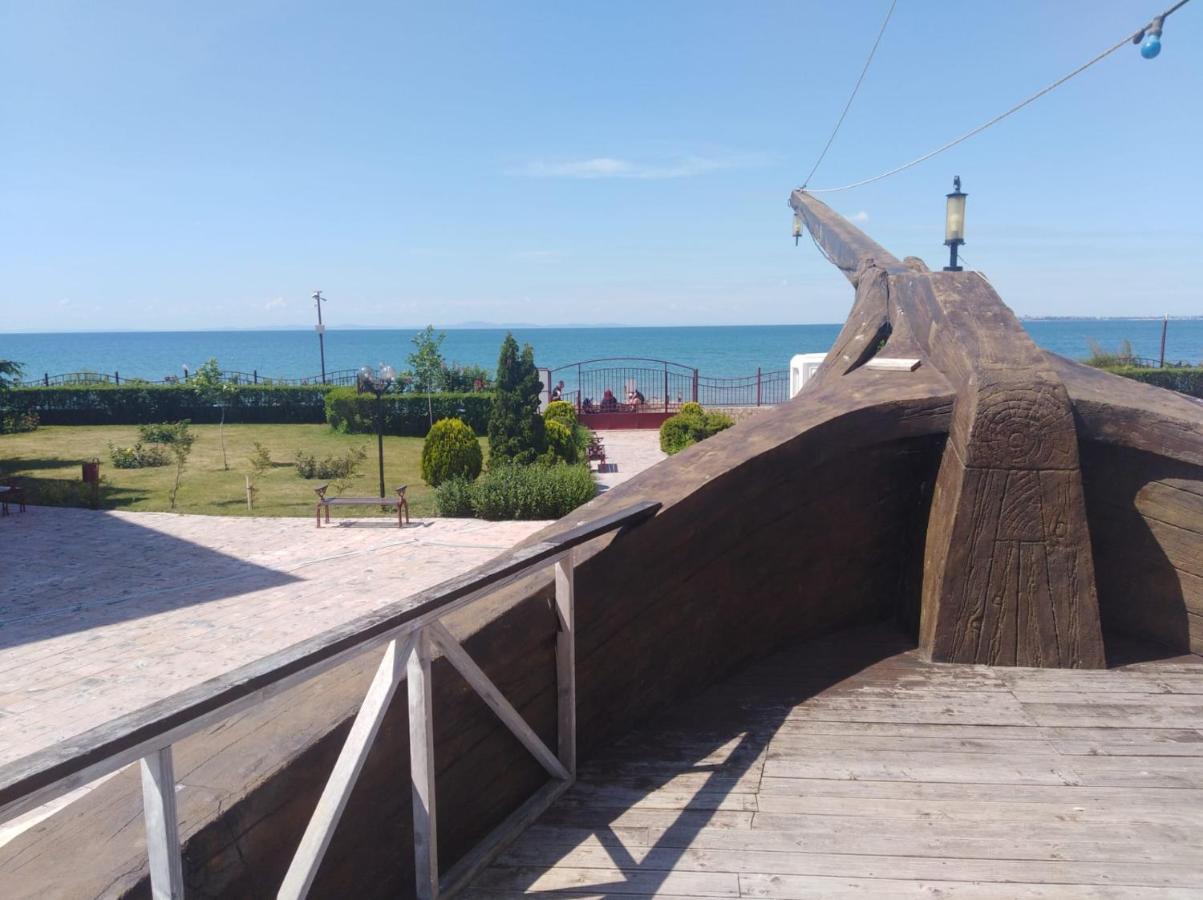 On The Beach Elenite Zewnętrze zdjęcie